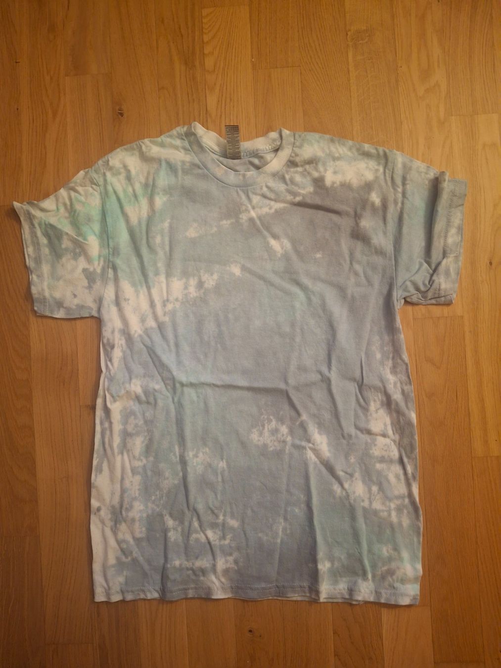 T-Shirts: Batik T-Shirt – Gebraucht aus Luzern von gab_726g