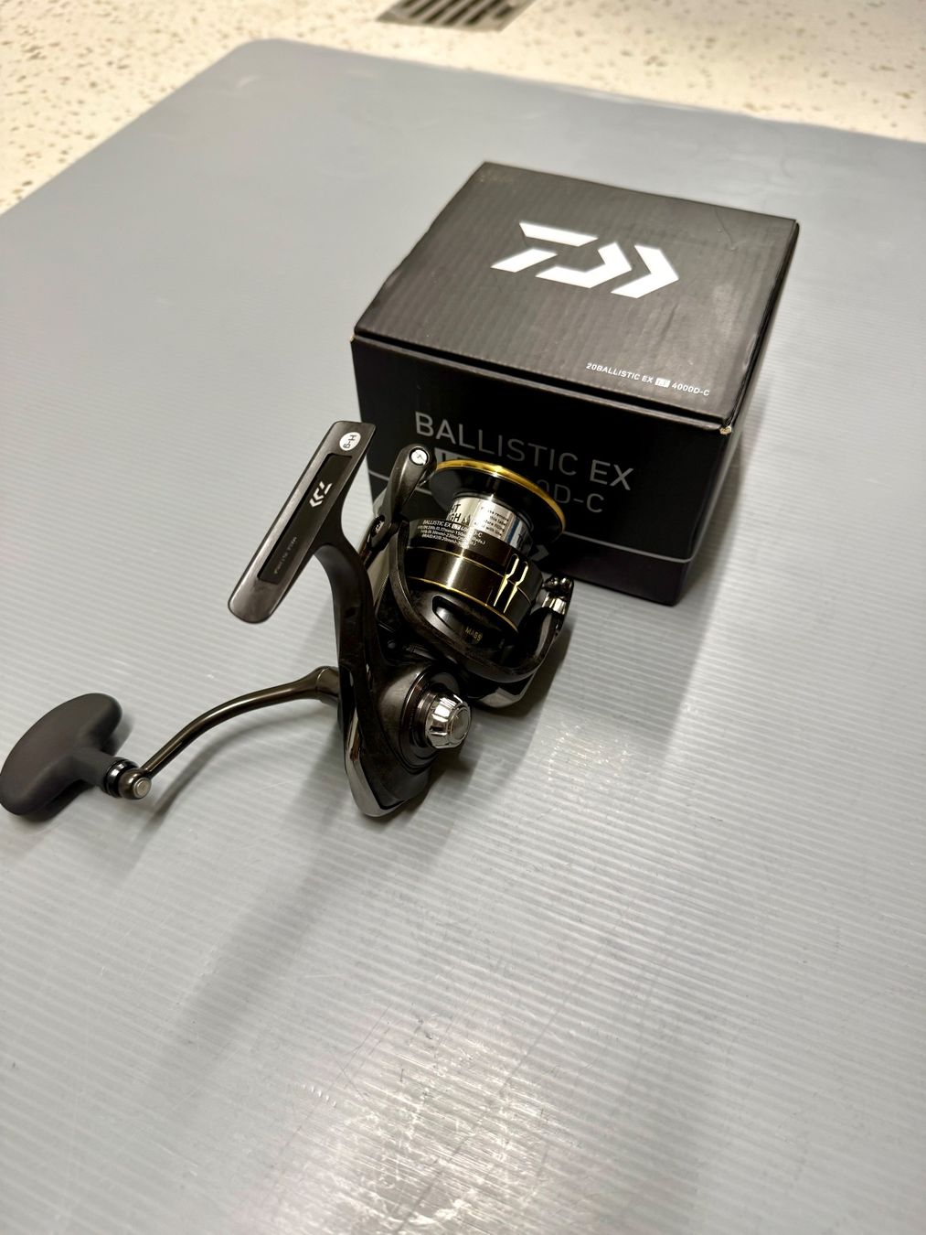 Daiwa Rollen & Spulen: Daiwa Ballistic EX-LT4000D-C Spinnrolle – Neu und originalverpackt aus Trimbach von duri.. 3