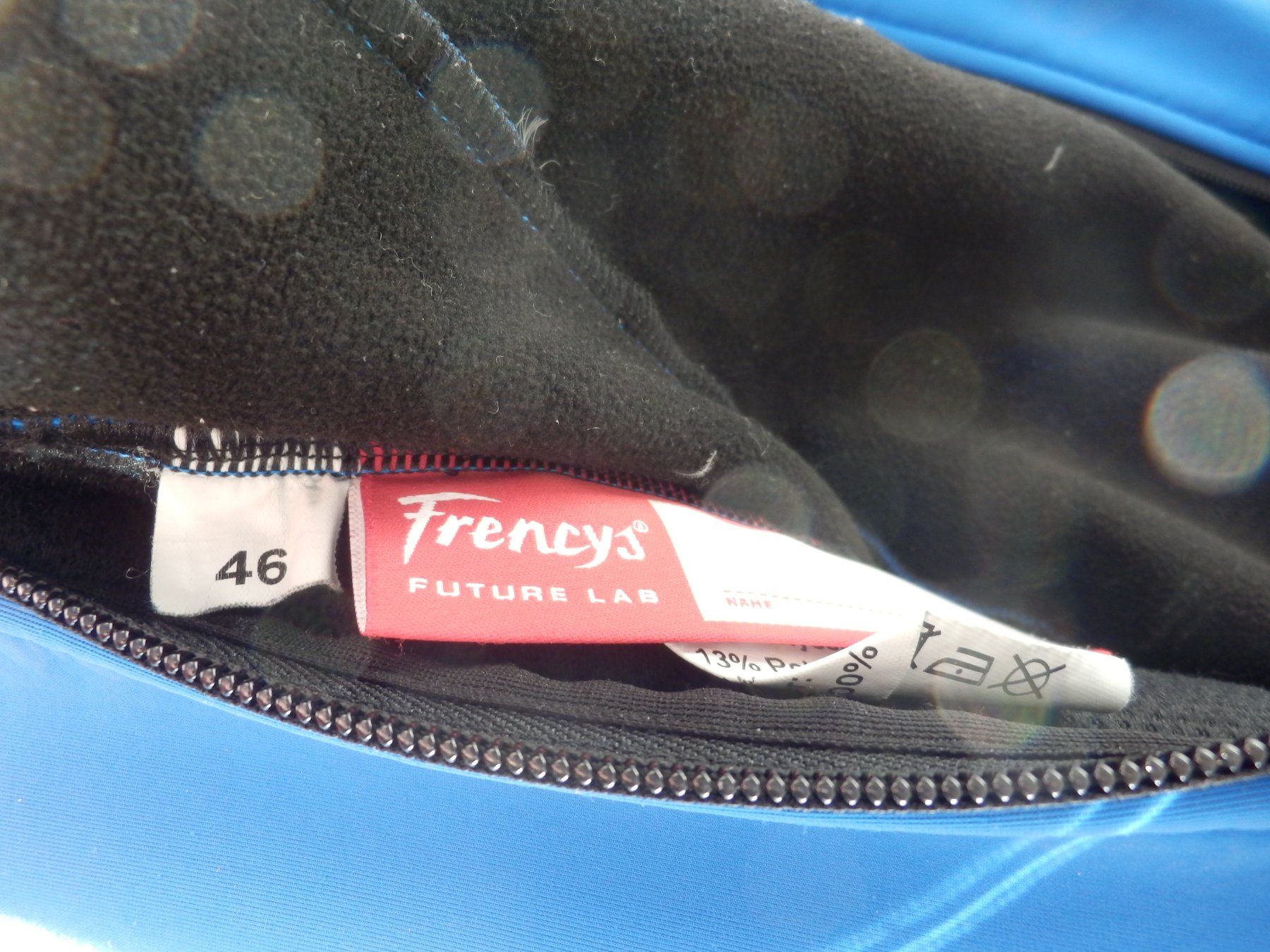 Jacken: Softshell bleu  avec capuchon en très bon état – Gebraucht aus Apples von Photec18 4