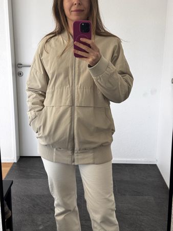 Jacke Esprit. 