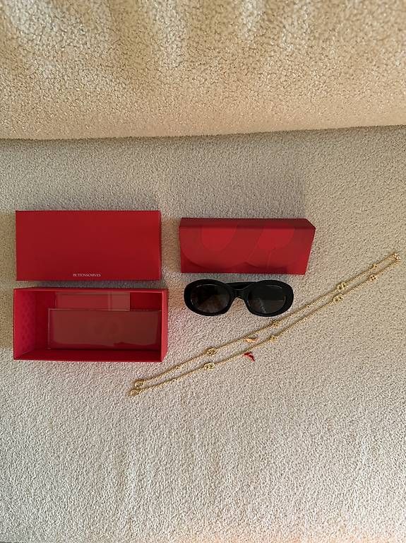 Occhiali & Lenti: Black sunglasses - Worn once – Usato da Genève venduto da eka_c9sf 3