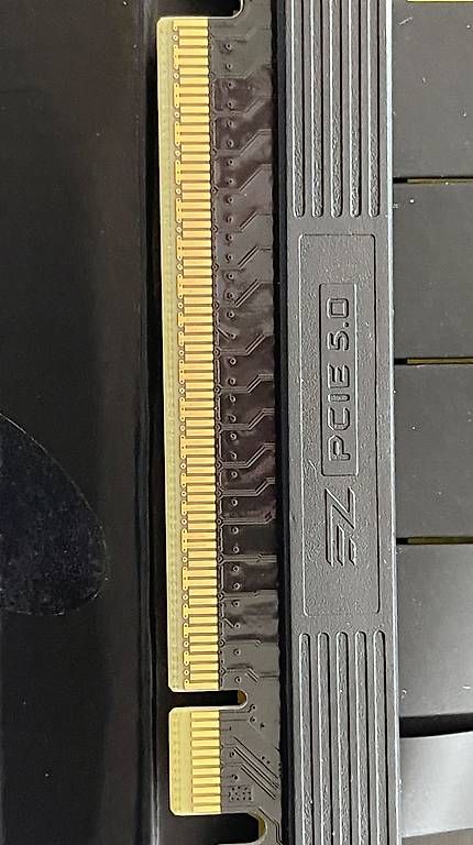 Unità & Adattatore: EZYDIY-FAB PCIe 5.0 x16 200mm Riser Cable – Usato da Uster venduto da Pierre1969 3