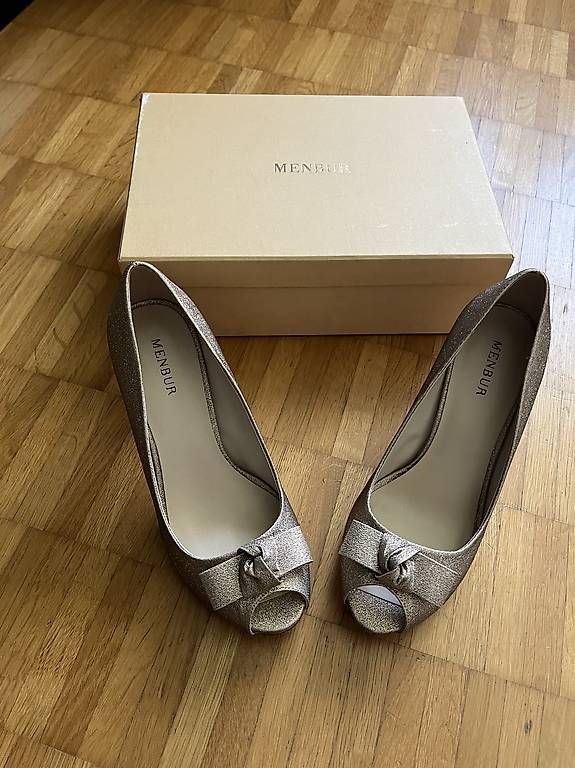 Scarpe da donna: Damen Pumps Gold Gr. 38 – Usato da Buchrain venduto da Ver-8bre 3