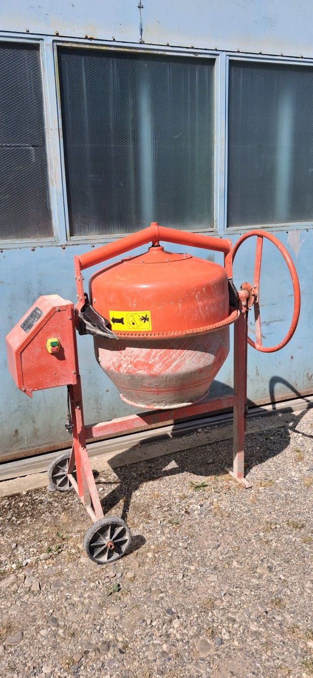 Alle Maschinen: Betonmischer Lescha 220 Volt – Gebraucht aus Nürensdorf von Juergb
