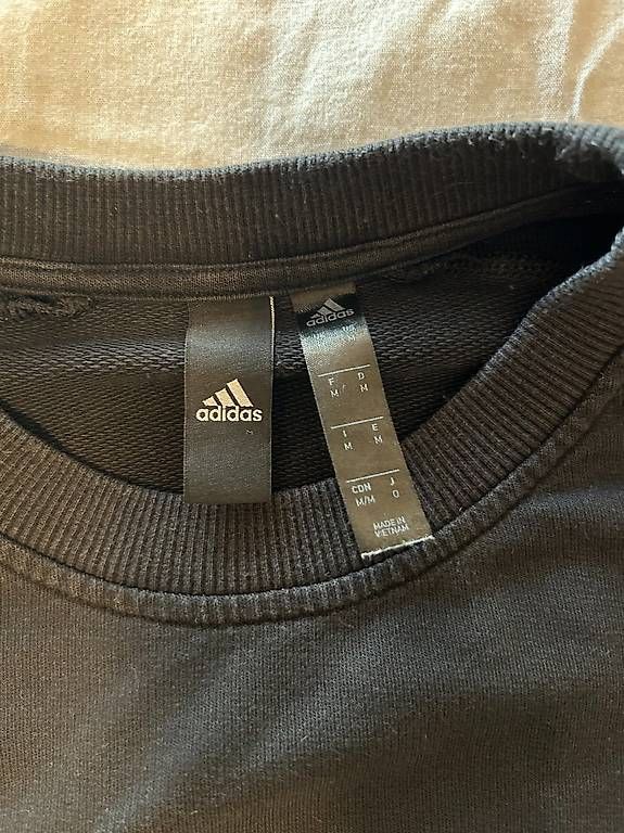 Adidas Pulls & Sweat-shirts: Adidas Pullover – D'occasion à oberdiessbach par nicoornella08 2