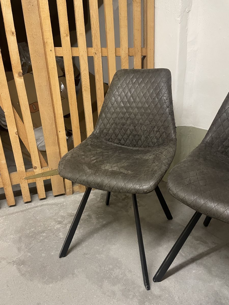 Stühle: Stühle  – Gebraucht aus Luzern von tobytobsen12
