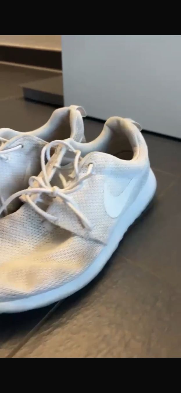 Nike Herrenschuhe: Weisse Nike Sneaker – Gebraucht aus Herrenschwanden von SantiLG12