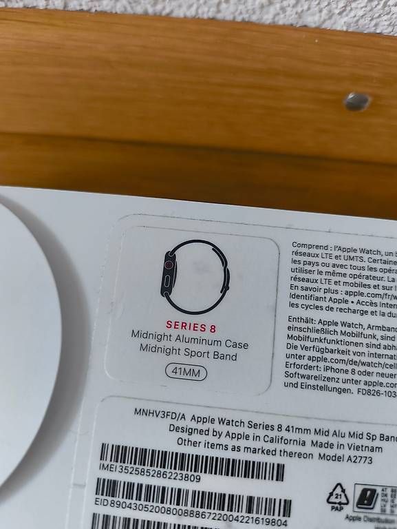 Apple Smartwatch: APPLE Watch Series 8 GPS & LTE - 41mm – Usato da St. Gallen venduto da ReKnaus 3