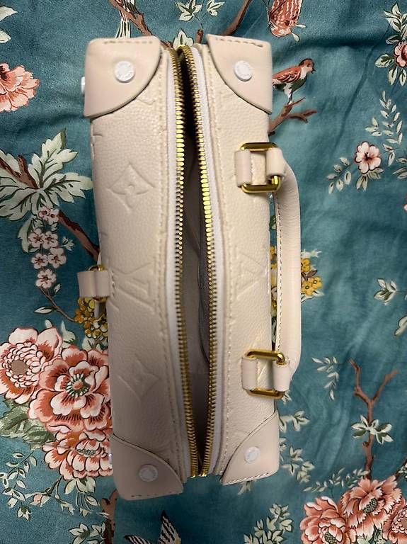 Borse da donna: Lv Weiss Tasche – Usato da Köniz venduto da ges_786t 1