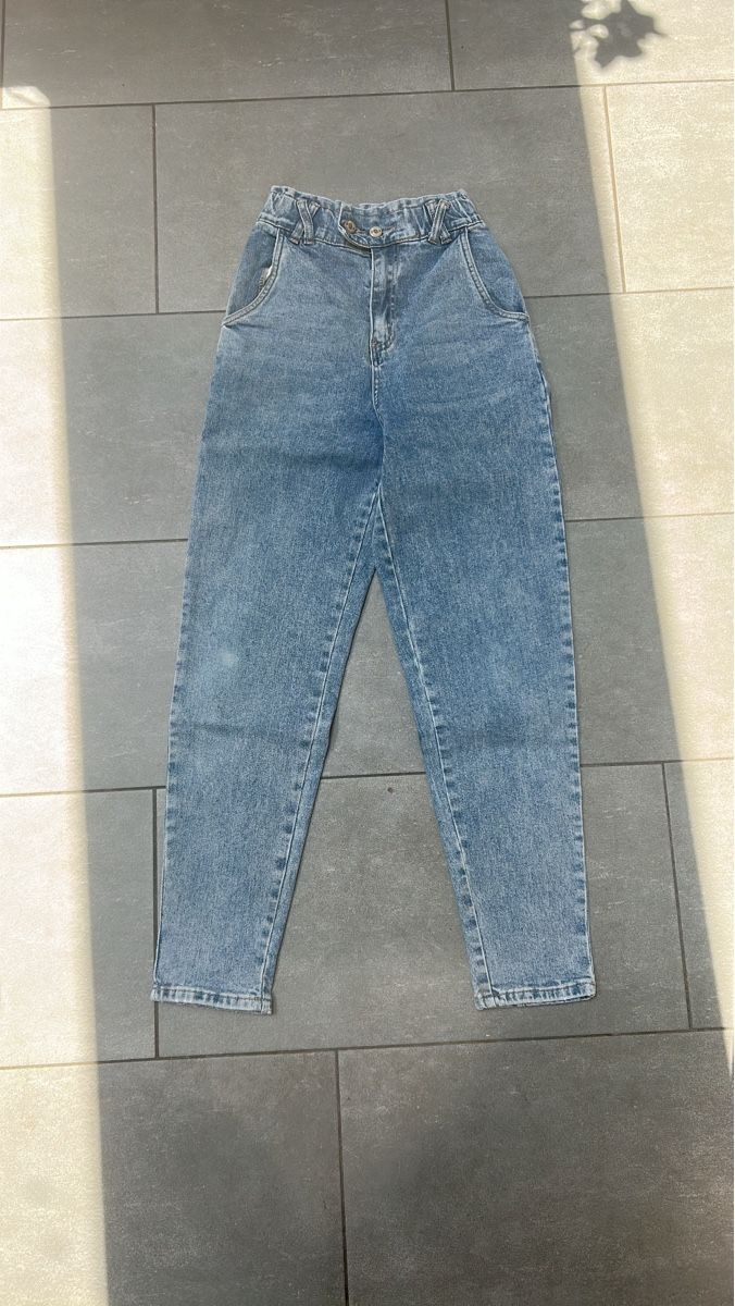 Jeans: Damen Jeans Gr. S – D'occasion à Iseltwald par Waldisch