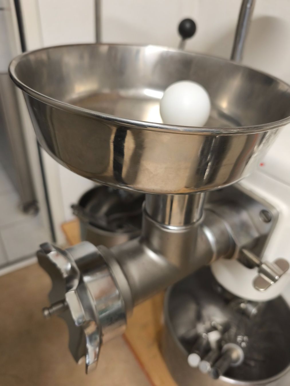Lips Elettrodomestici da cucina: Lips Picollo Fleischwolf (neu)Chemisch Vernickelt – Nuovo (secondo la descrizione) da Lengnau BE venduto da turbostef