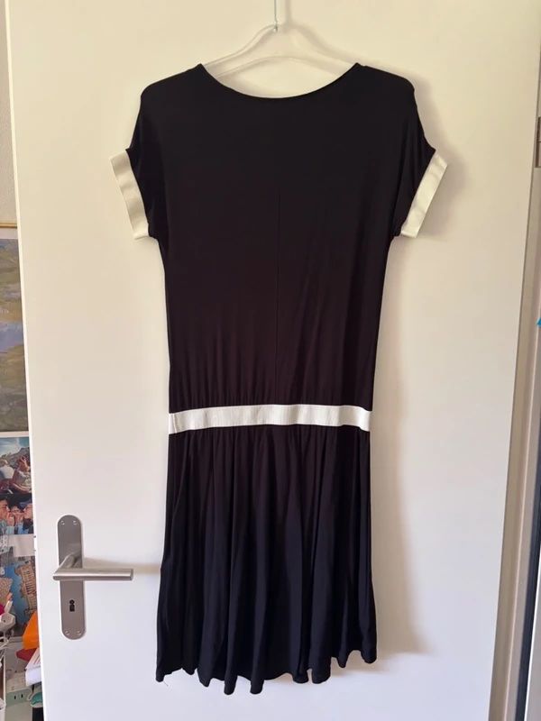 Twinset Kleider: Twinset Kleid Schwarz Weiss – Neu (gemäss Beschreibung) aus Rafz von mar_j7dl 1