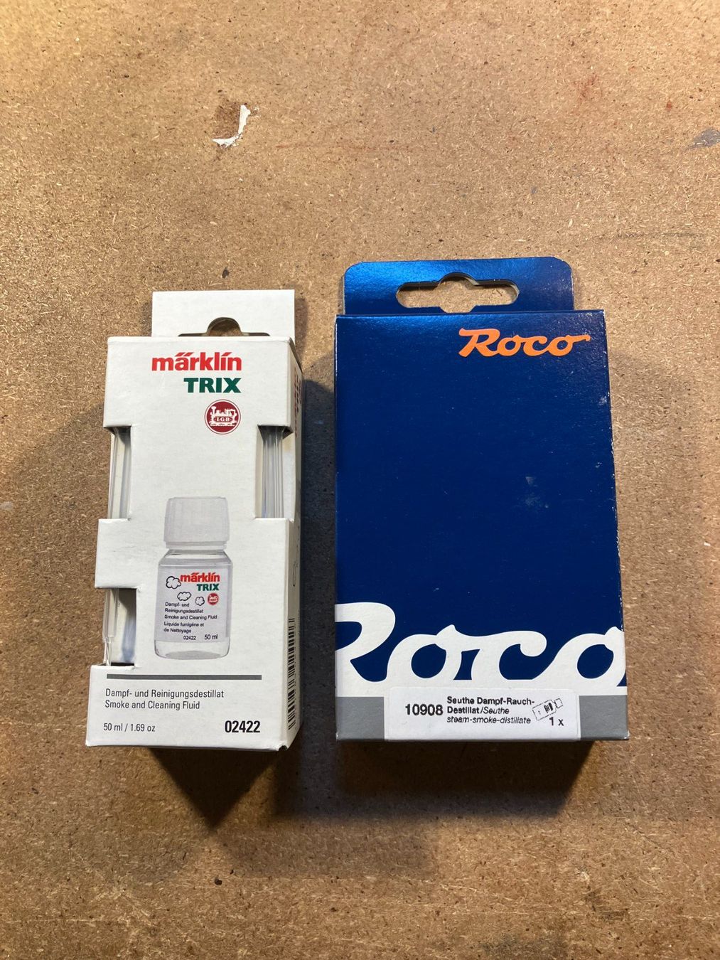 Roco Modellini di ferrovie: Dampf-Rauch -Destillat Roco/Märklin – Nuovo e nell'imballaggio originale da Galgenen venduto da Forflowers