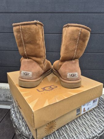 Bottines UGG Australian Classic Short Chestnut 39