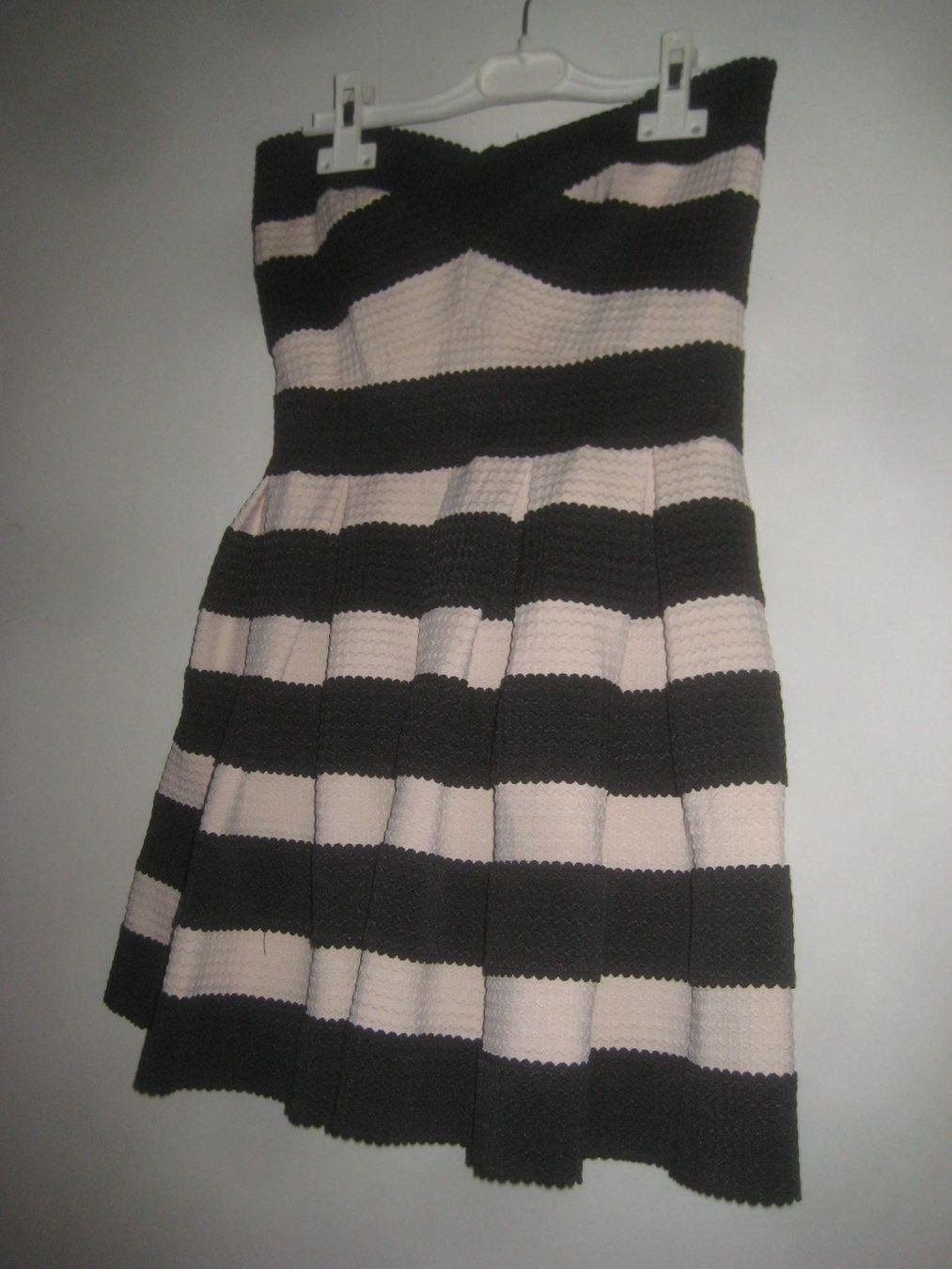 Vestiti: DAMEN  KLEID – Usato da Uster venduto da flocke1 2