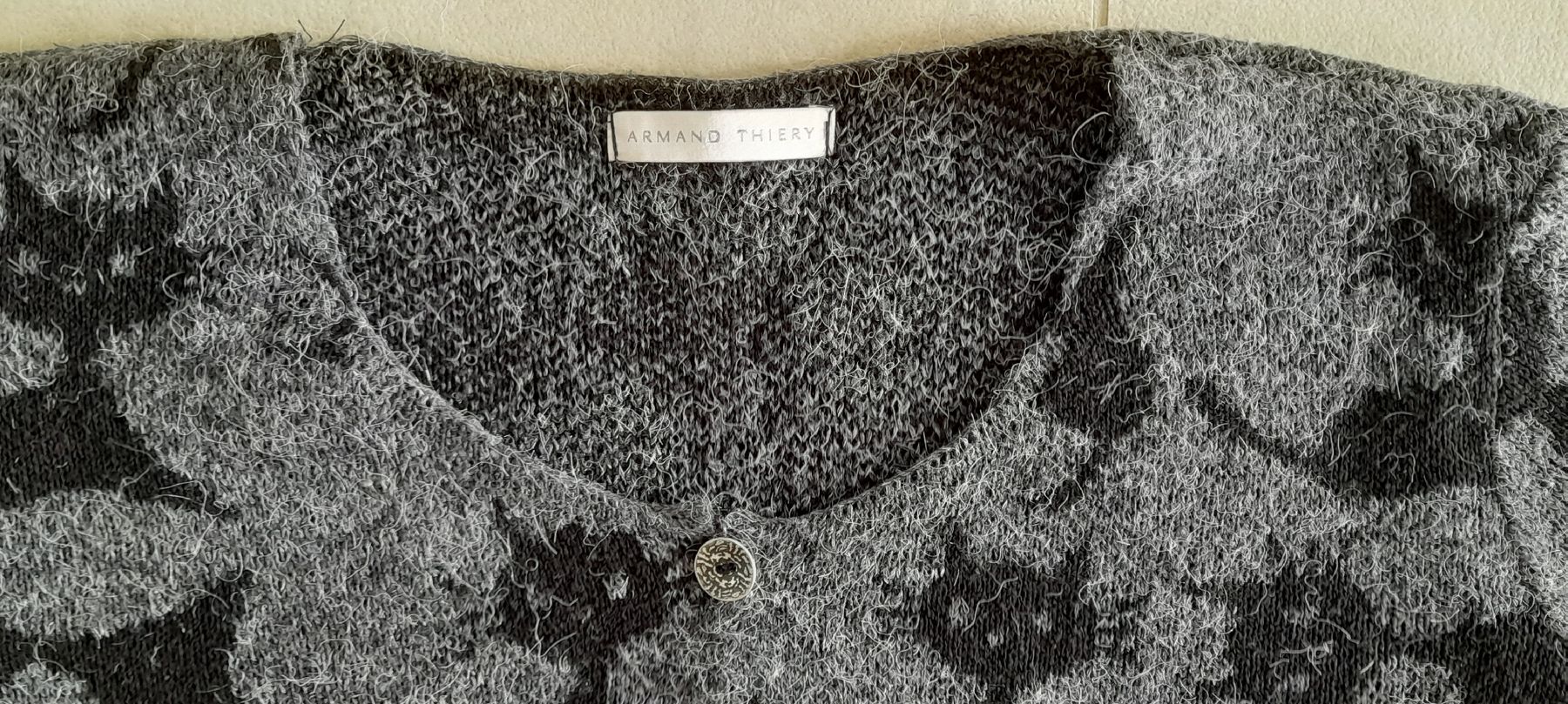 Gilet & Giacche senza maniche: Strickjacke gilet Armand Thiery L – Nuovo (secondo la descrizione) da ERLINSBACH venduto da doudouce 1