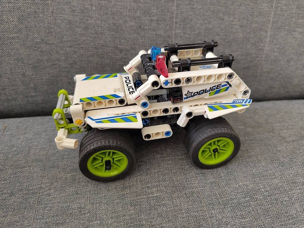 Lego Kit di costruzioni: Véhicule Lego Technic – Usato da Petit-Lancy venduto da chevalier
