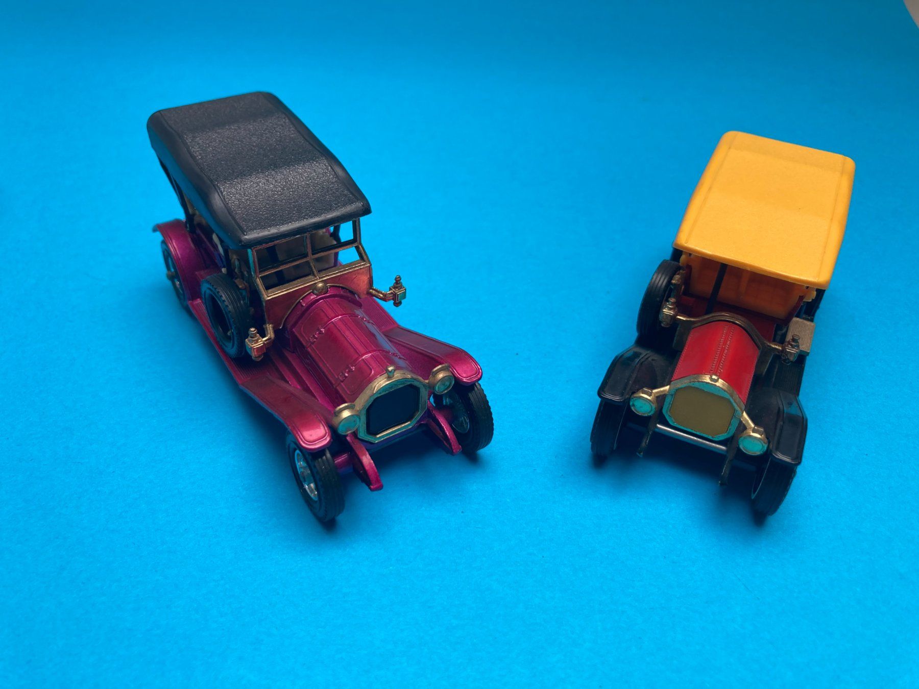 Matchbox Modellini d'auto: 2 alte Modellautos, Oldtimer, Sammlerstücke – Usato da Basel venduto da mar_b59g 2