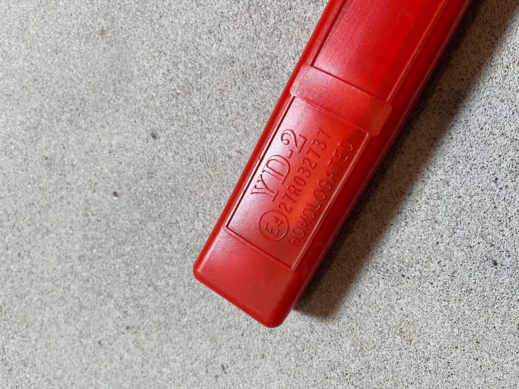 Autres accessoires p. véhicule: Warndreieck - Gebraucht – D'occasion à Bischofszell par VolvoT5 2