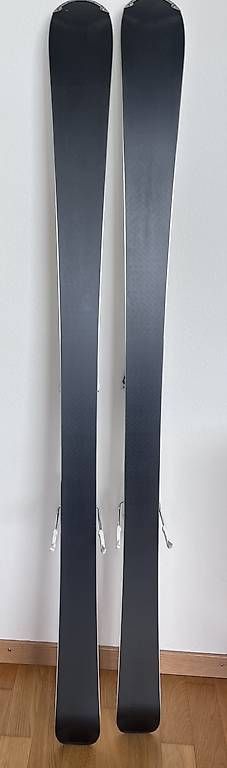 Sci: Damen-Ski Dynamic Night Eve 150 cm inkl. Bindung – Usato da Luzern venduto da flo_db5q 1