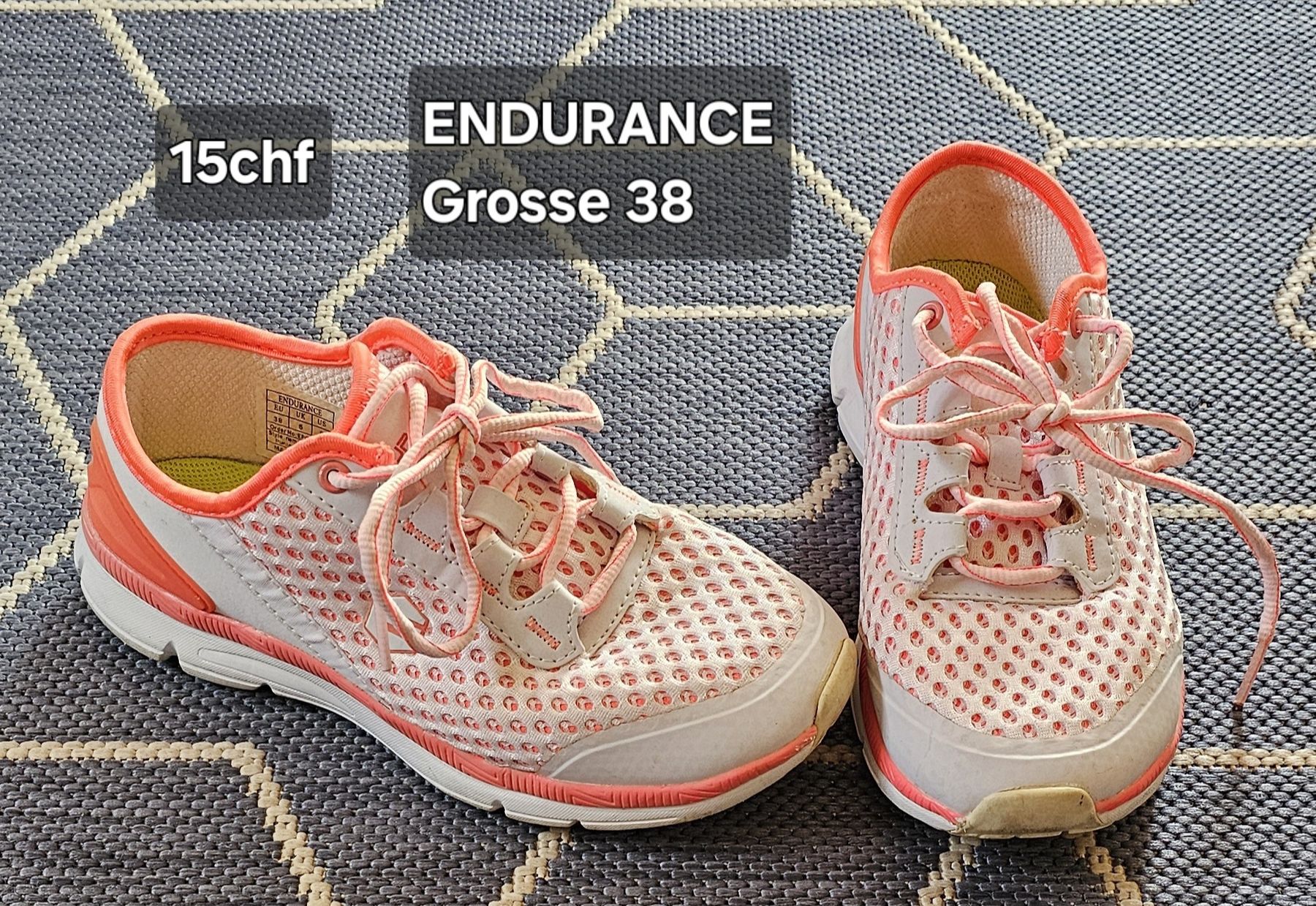 Scarpe da donna: Laufschuhe – Usato da Niederbuchsiten venduto da p16_k9xy