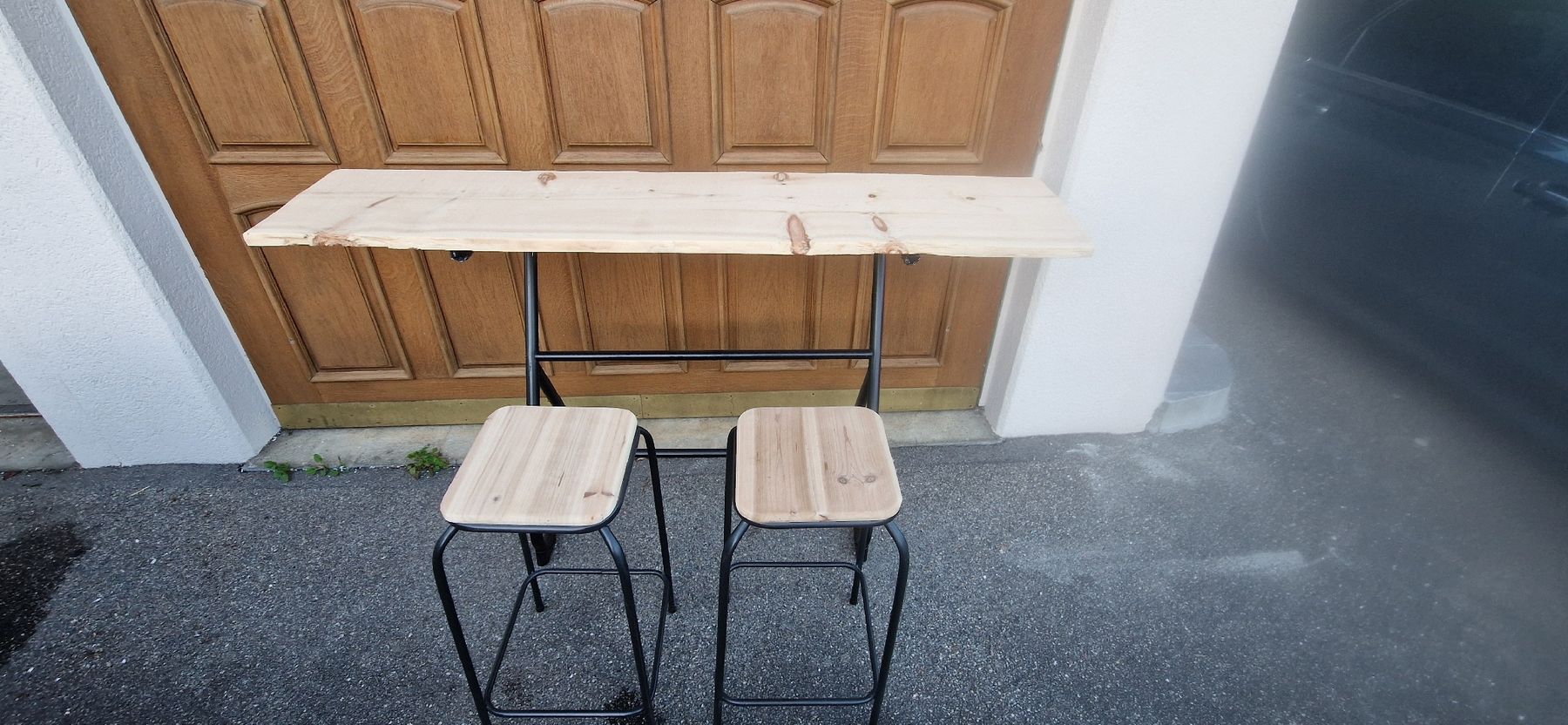 Allestimento di negozi e stand fieristici: Arven-Bar mit 2 Hockern – Usato da Flühli LU venduto da Hrgiger 1