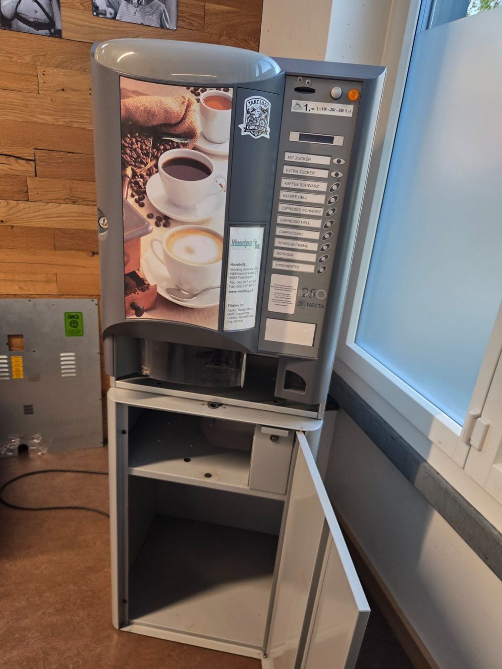 Macchine per caffè & Macchine per espresso: Vending Heissgetränkeautomat, Kaffeeautomat – Difettoso da Giswil venduto da WRXSTI05