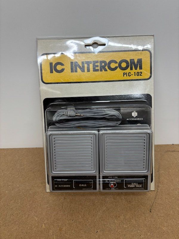 Composants électroniques: IC Intercom Sprechanlage – Neuf avec emballage d'origine à Büsserach par ModellbahnDepot
