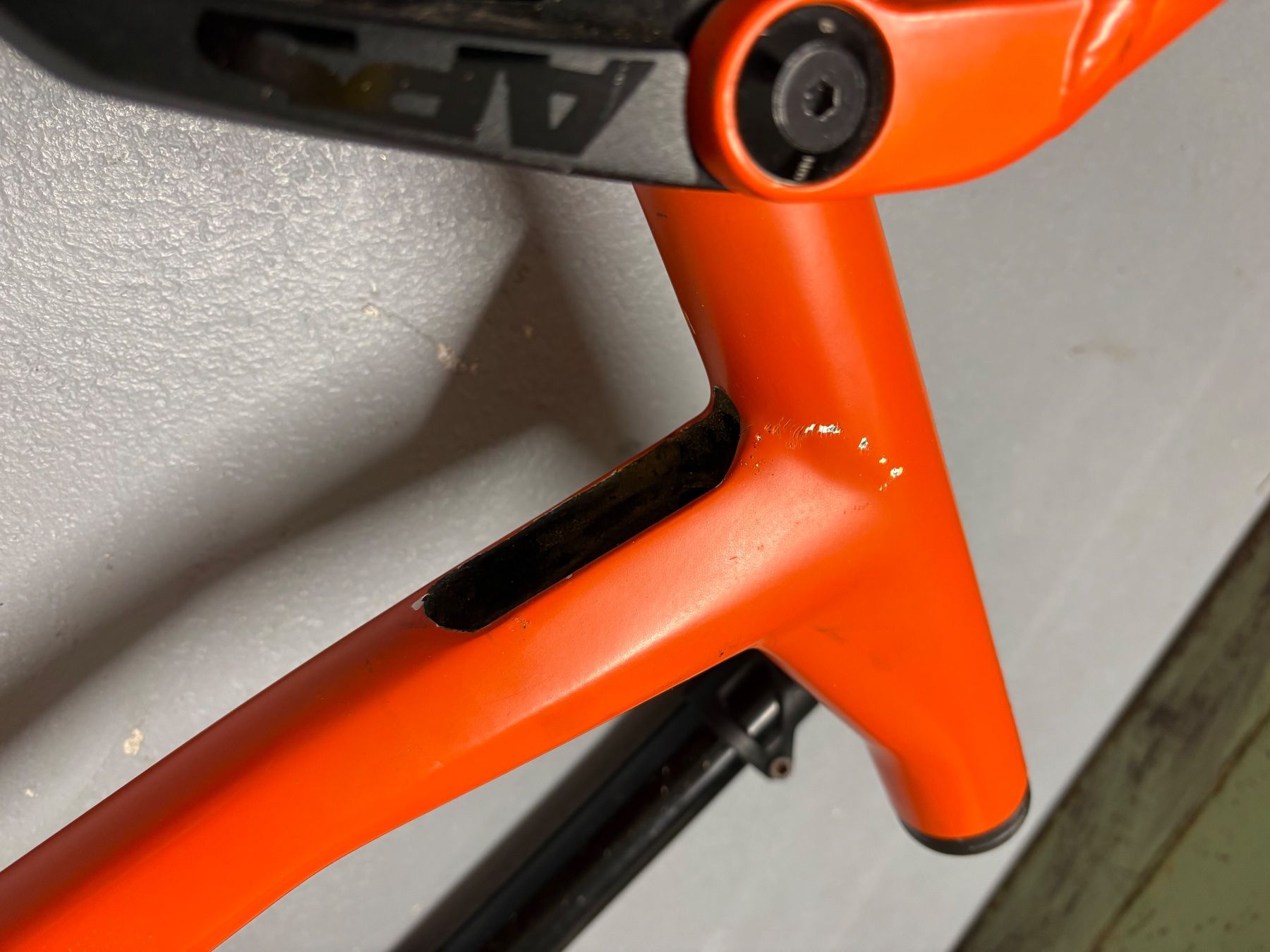 BMC Pezzi di ricambio: BMC Speedfox 02 One XL Rahmen & Dropperpost – Difettoso da Bonstetten venduto da Misterjan 1