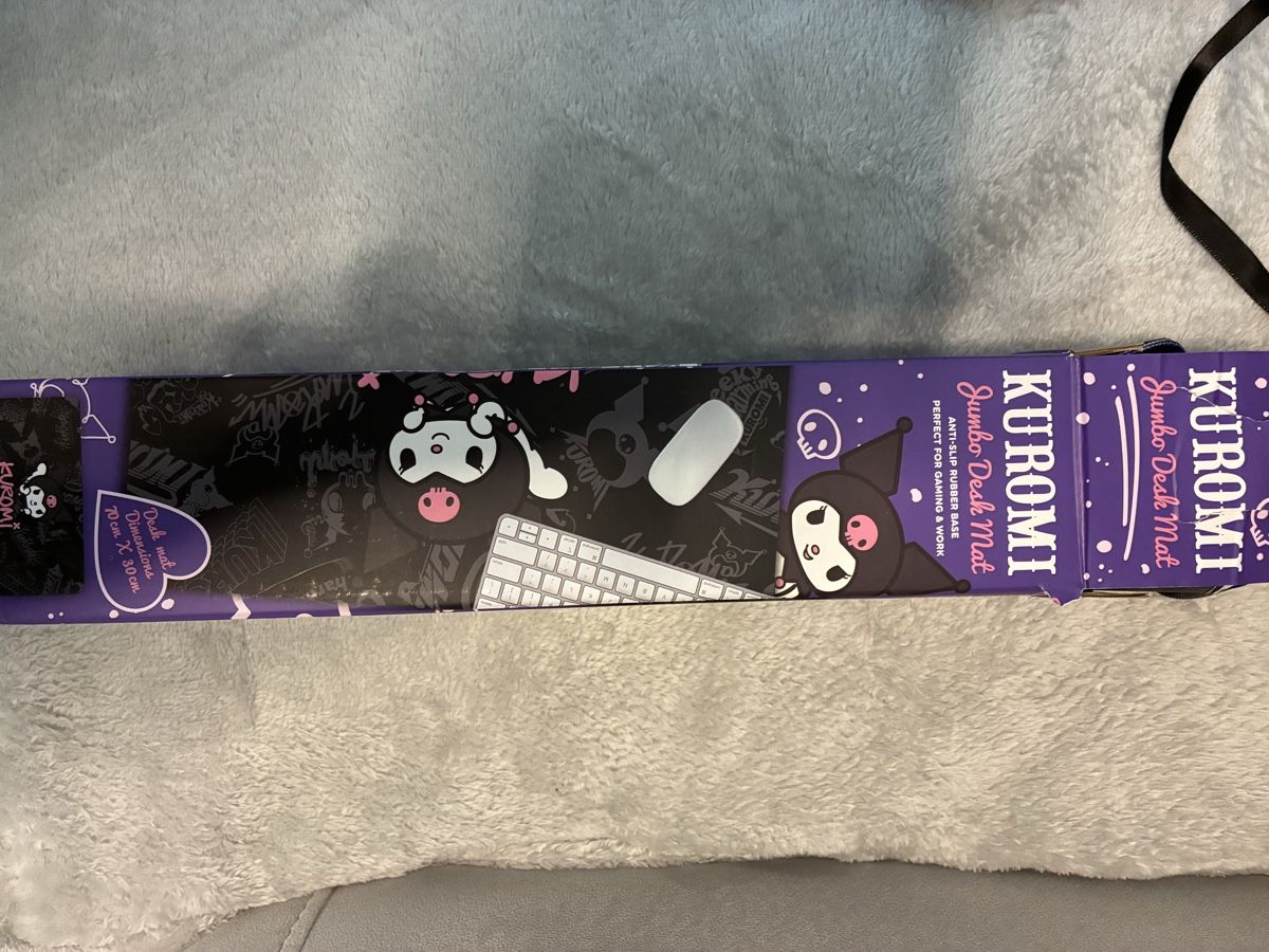 Tappetini per mouse: Jumbo Desk Mat, Kuromi – Usato da Opfikon venduto da Valentina2606 1