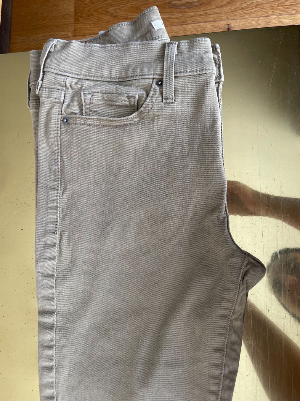 Levi's Jeans: LEVI's in sand color, size 26/30. – Usato da Crans VD venduto da RM0709