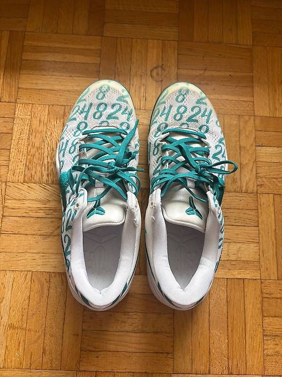 Scarpe da uomo: Kobe 8  – Usato da Neuchâtel venduto da nxt_yx7v