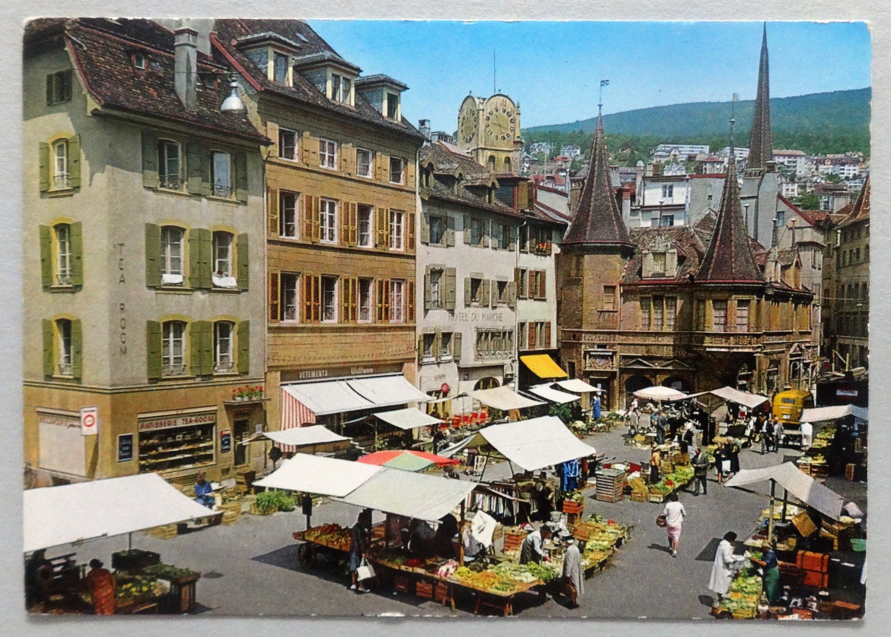 Ansichtskarten: Neuchâtel, Place du Marché – Gebraucht aus Fétigny von Billy2miny