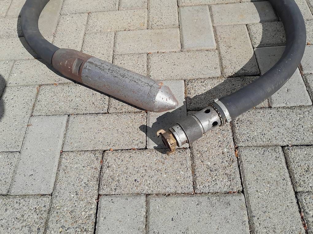 Tutti gli attrezzi: Beton Vibrationsnadel – Usato da Triengen venduto da bergkamp27 1