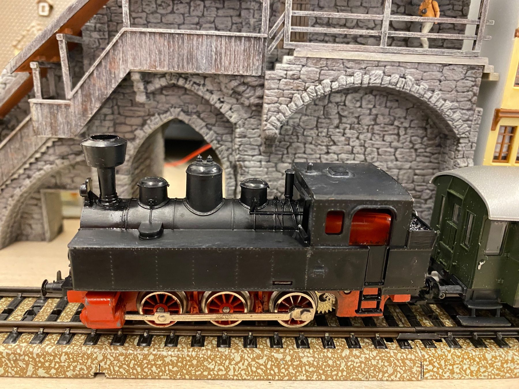 Märklin Modelleisenbahnen: Märklin 3090 KLVM DB Personenzug – Gebraucht aus Lupsingen von New-Haven 1