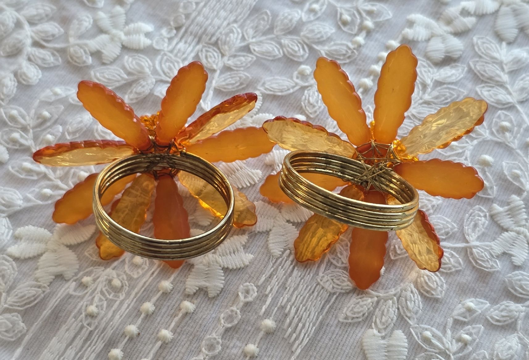 Altro in Decorazioni & Accessori: Set mit 2 Serviettenringen, Orange Blumenmuster, Vintage – Usato da Rheinsulz venduto da Gilea 3