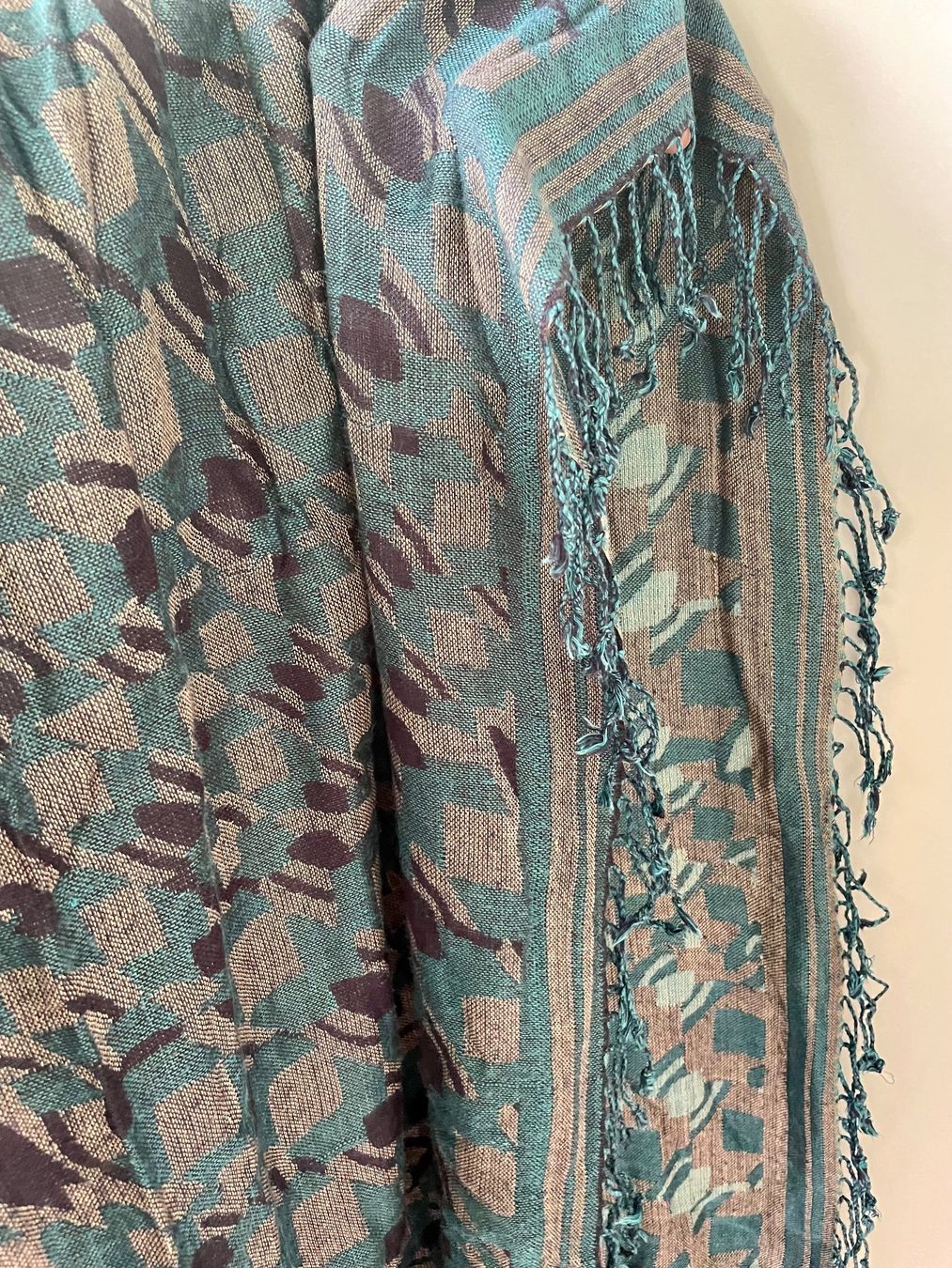 Foulard & Sciarpe: Schöner, großer Schal – Usato da Zug venduto da mon_8wg6 3