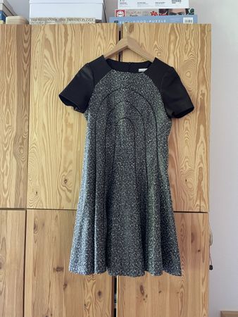 Robe KAREN MILLEN - EU 40 / UK 12