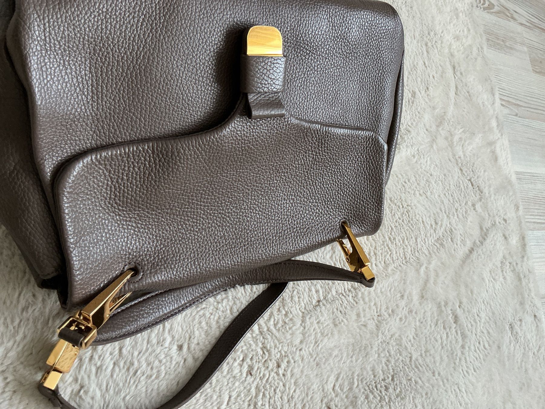 Coccinelle Taschen für Damen: Coccinelle Leder Tasche – Neu (gemäss Beschreibung) aus Wettingen von Andres54 1