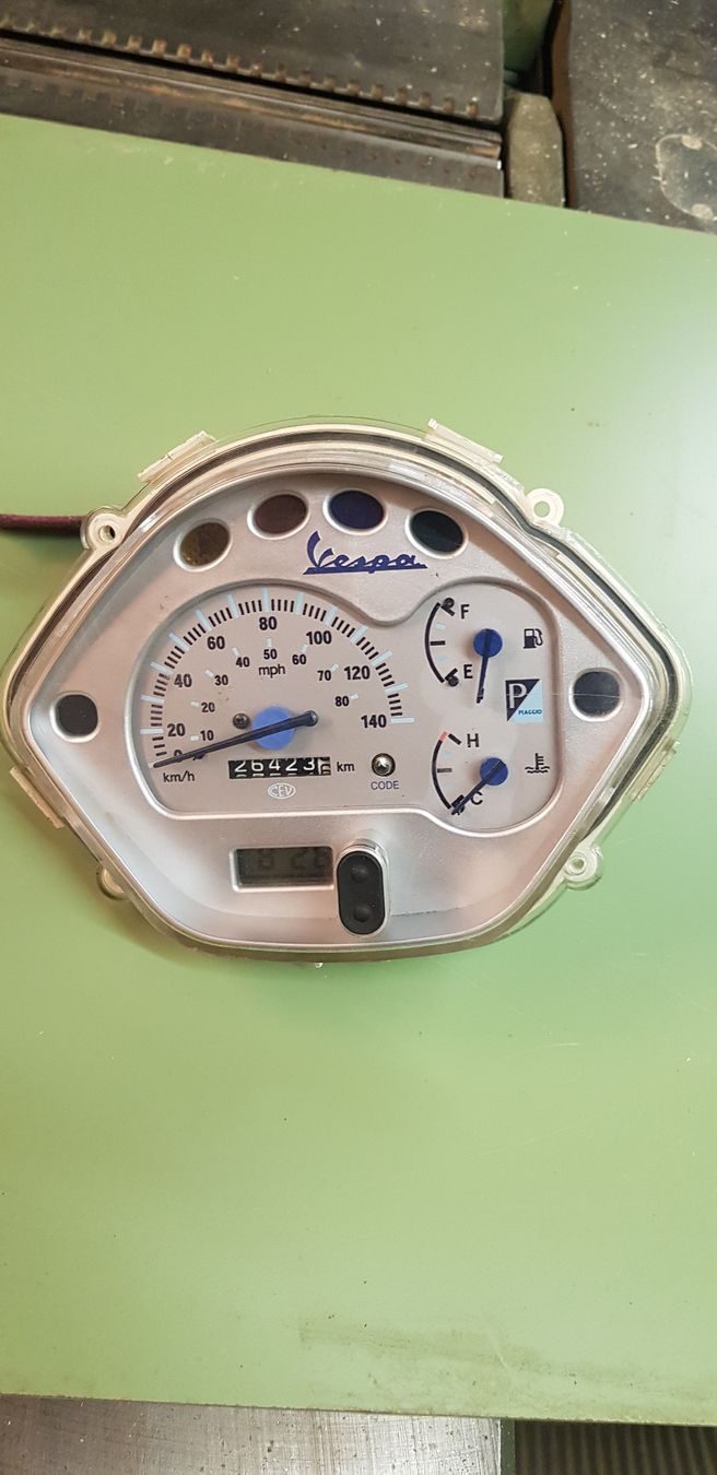 Vespa Mofas: Vespa Motorad Cokpit  – Gebraucht aus Latterbach von Janik3