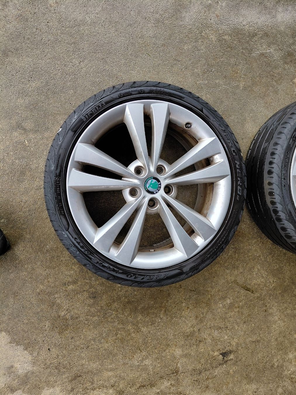 Pneus & Roues: Autoreifen – D'occasion à Winikon par eli_msh9