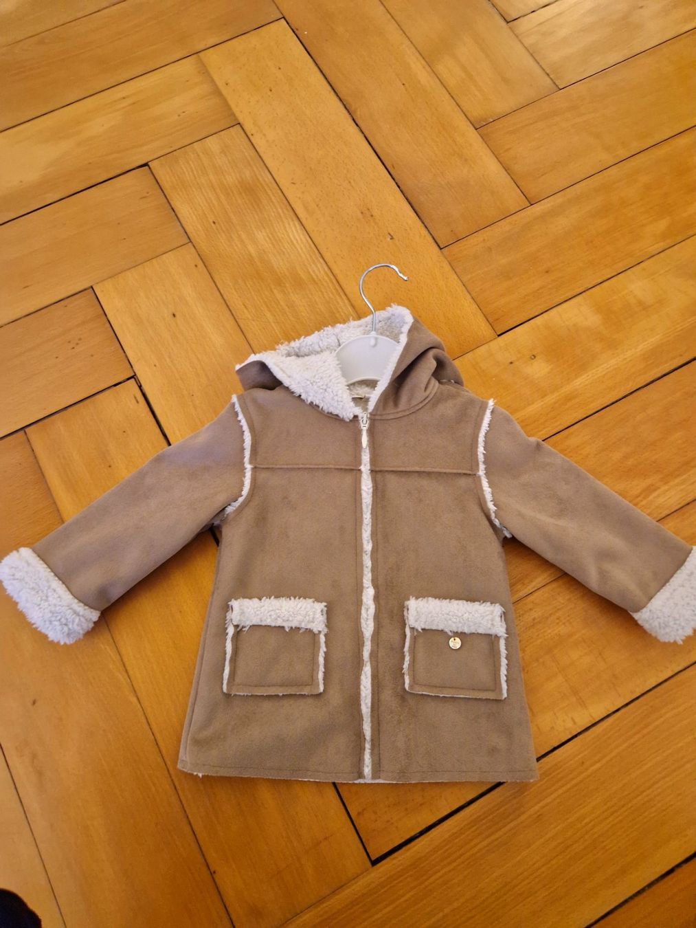 Aigner Giacche & Cappotti: Pureté Du... Bébé - 12m / 80 cm. New with tags – Nuovo e nell'imballaggio originale da Zürich venduto da ale_jt9y