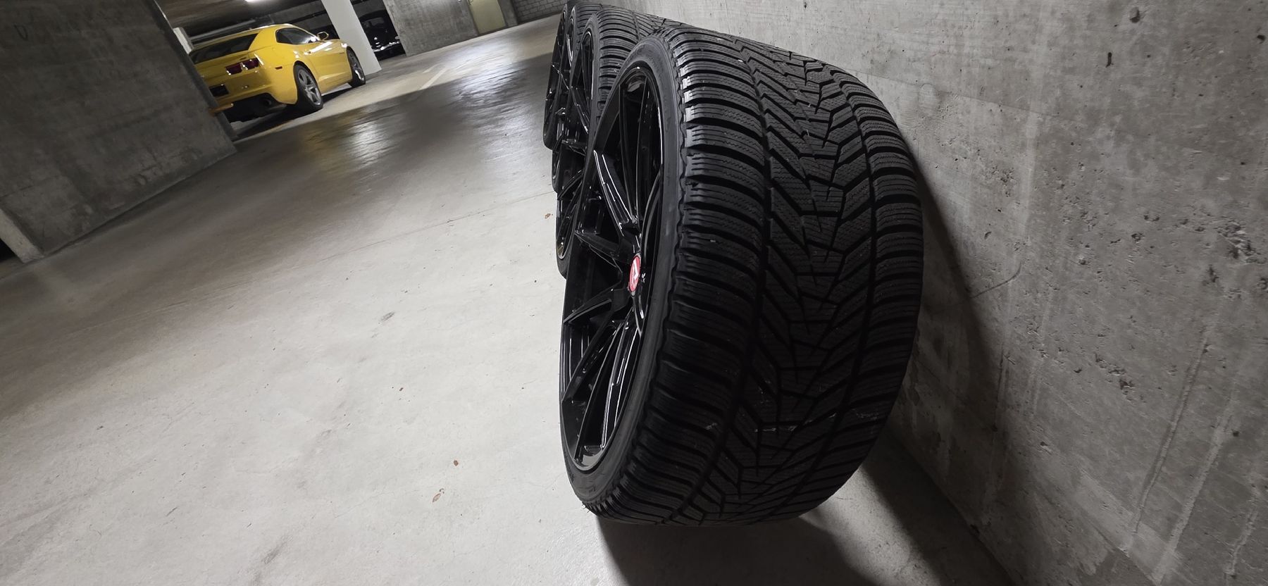 Aversus Pneumatici & Ruote complete: komplette Winterräder Aversus 285/30/21 – Usato da Schwerzenbach venduto da Max460 5