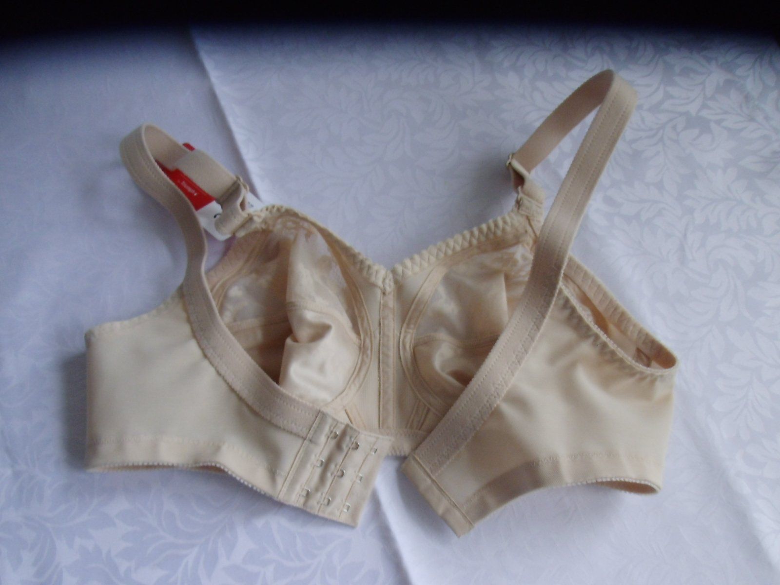 Altra biancheria intima: BH 80 C Triumph Classic , Hautfarbend – Nuovo e nell'imballaggio originale da Walenstadt venduto da Pluisa 2