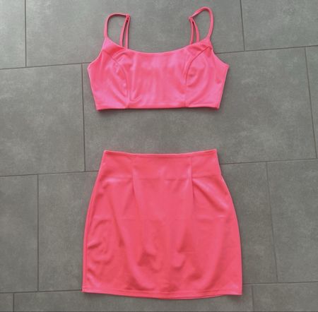 Pink Top & Skirt Set - Size S - Zweiteiler