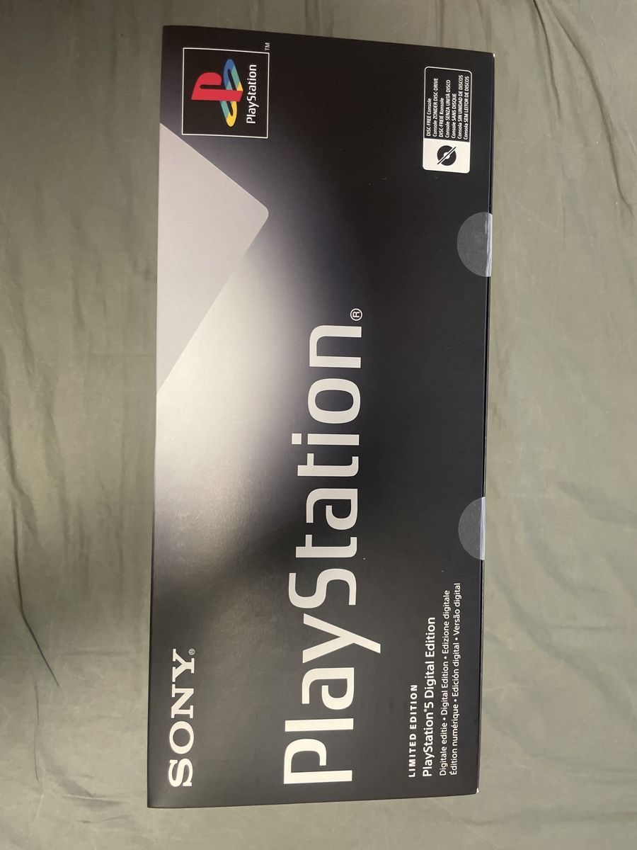 Sony Console: PS5 Digital Edition 30th Anniversary - Limitiert! – Nuovo e nell'imballaggio originale da Zürich venduto da Raph40 1