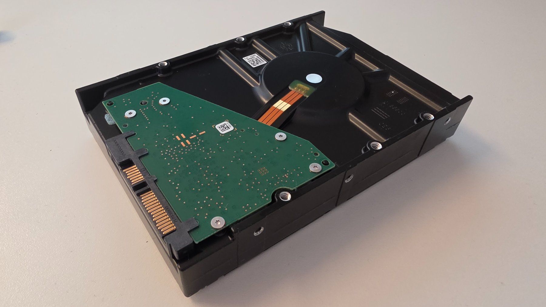 Seagate Disques durs: 8TB HDD Seagate Ironwolf NAS – D'occasion à Künten par Thozogg 2