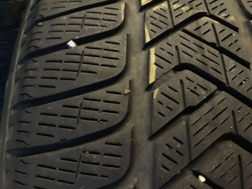 Winterpneu 255 / 55 18 (Gebraucht) in Schmerikon für CHF 170 – nur ...
