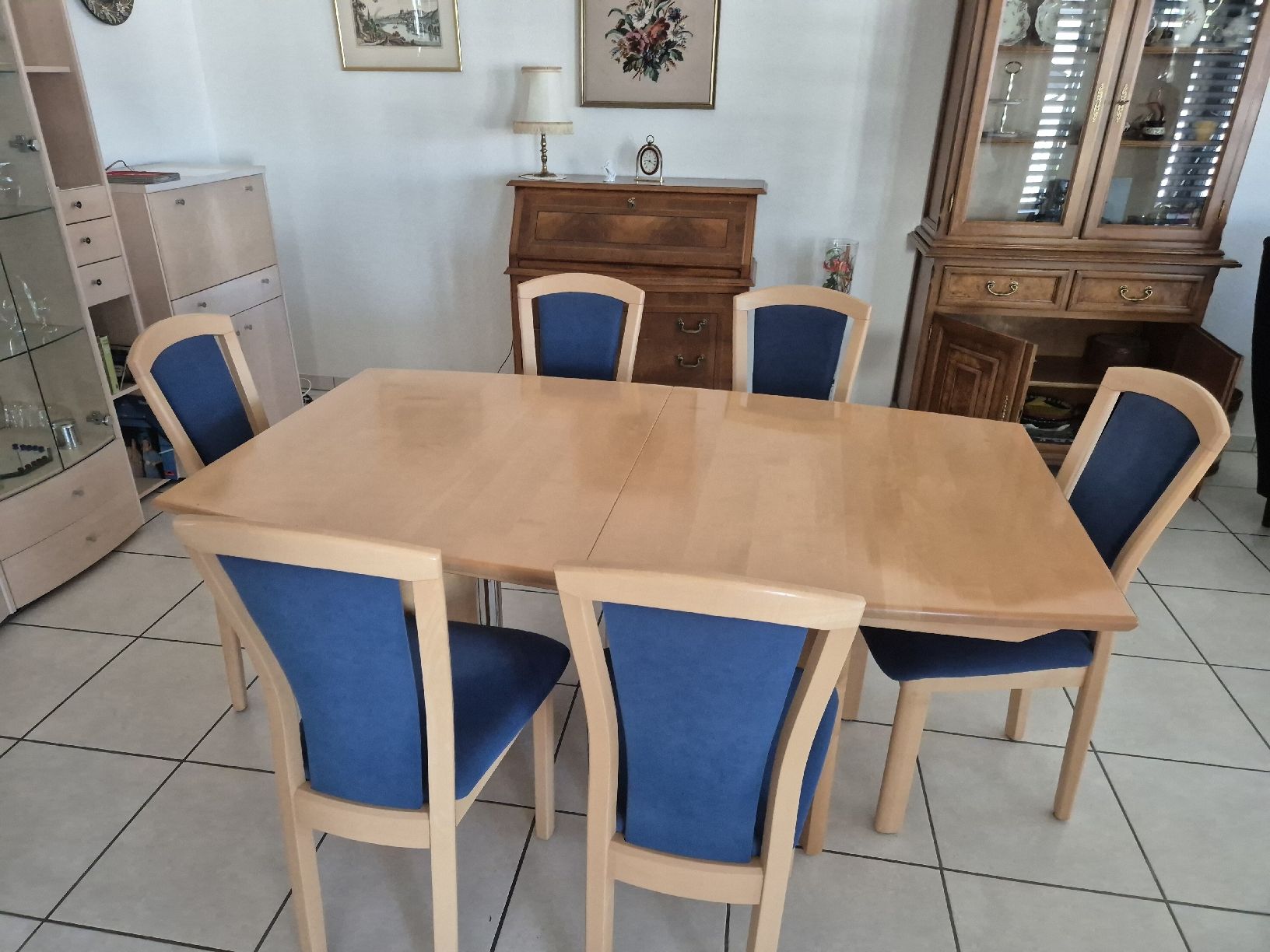 Set di tavolo e panche: Esstisch mit 6 Stühlen – Usato da Hinteregg venduto da Secondhand_Carmen 4