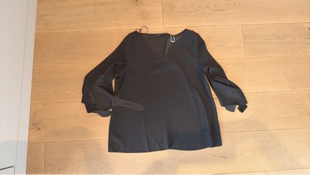 Damen Bluse schwarz  Esprit Gr. 42